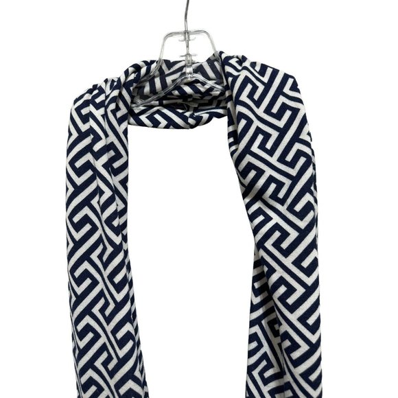 WB Brand Women's Infinity Knit Heavy Scarf Neck Warmer Navy Chevron Pattern - Picture 4 of 5
